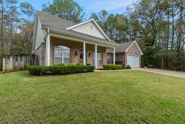 23 Shawnee Dr., Hattiesburg, MS 39402
