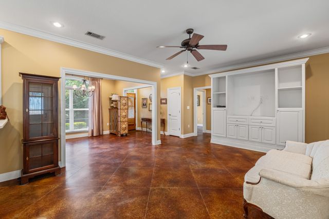 23 Shawnee Dr., Hattiesburg, MS 39402