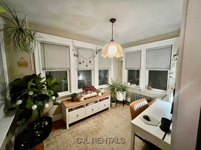 33 Evans St 1, Watertown, MA 02472