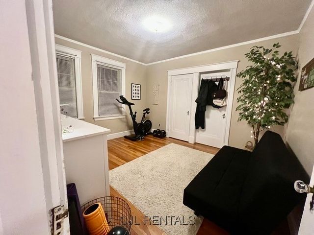 33 Evans St 1, Watertown, MA 02472