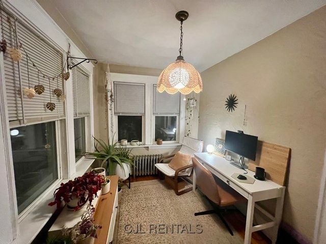 33 Evans St 1, Watertown, MA 02472