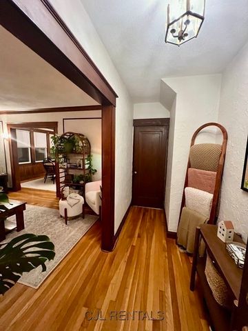 33 Evans St 1, Watertown, MA 02472