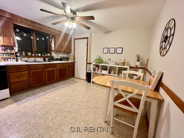 33 Evans St 1, Watertown, MA 02472