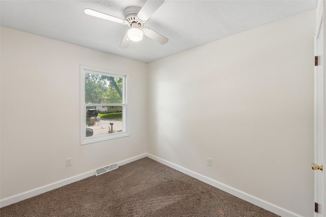 400 NW Morningside Drive, Grimes, IA 50111