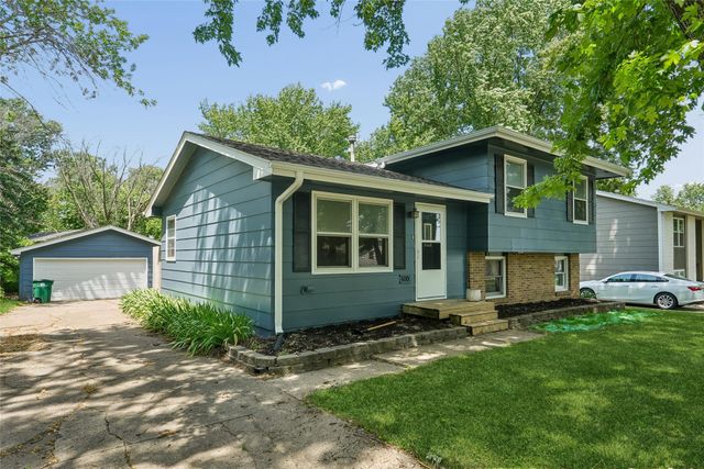 400 NW Morningside Drive, Grimes, IA 50111