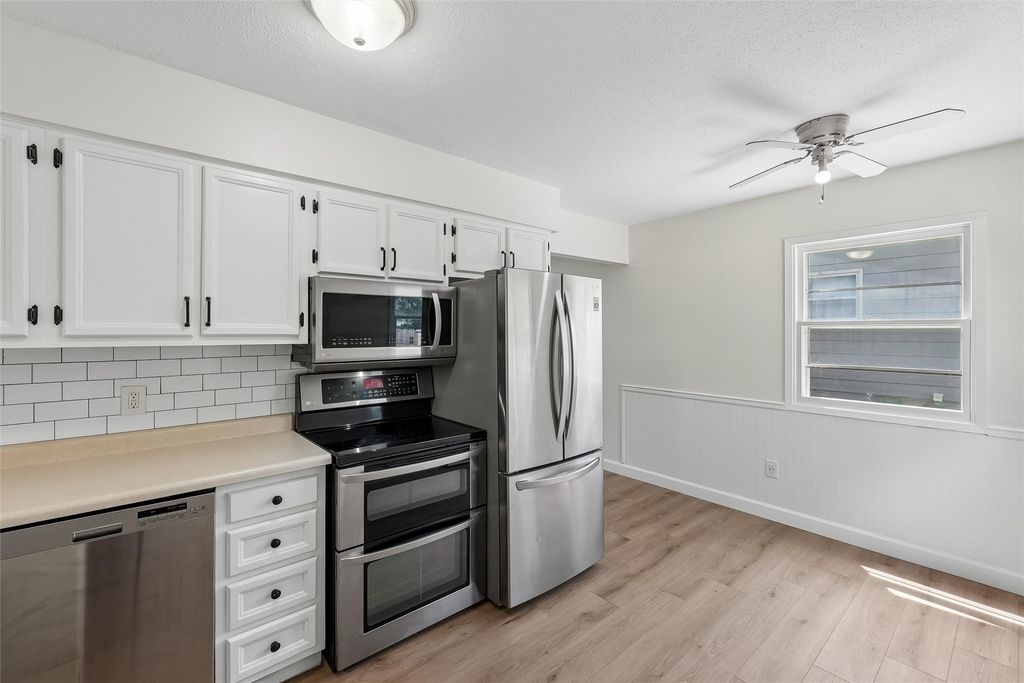 400 NW Morningside Drive, Grimes, IA 50111
