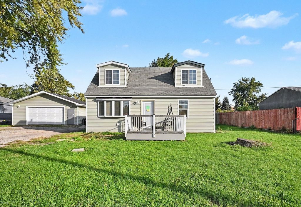 7900 W 71st Street, Bridgeview, IL 60455 — exterior