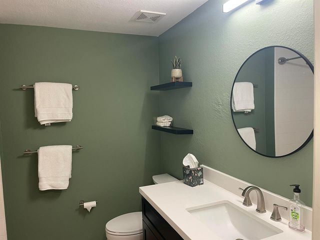 2729 Anzio Court 102, Palm Beach Gardens, FL 33410