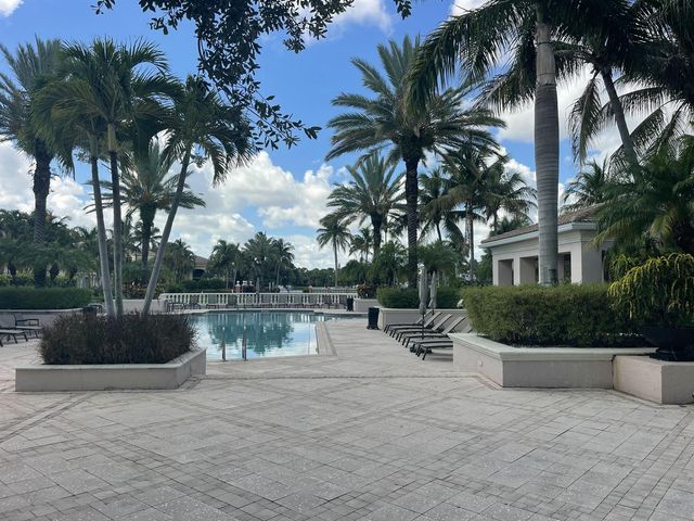 2729 Anzio Court 102, Palm Beach Gardens, FL 33410