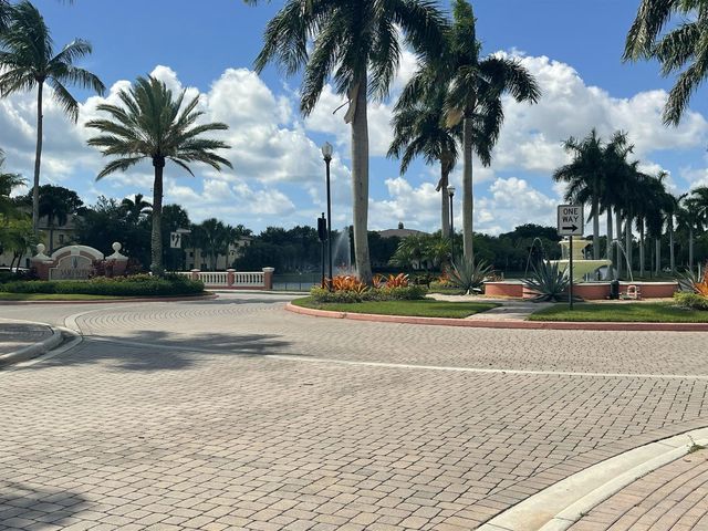 2729 Anzio Court 102, Palm Beach Gardens, FL 33410
