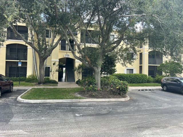 2729 Anzio Court 102, Palm Beach Gardens, FL 33410