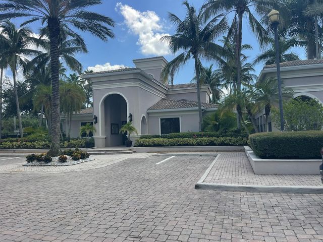 2729 Anzio Court 102, Palm Beach Gardens, FL 33410