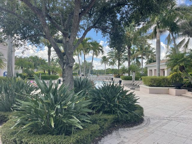 2729 Anzio Court 102, Palm Beach Gardens, FL 33410