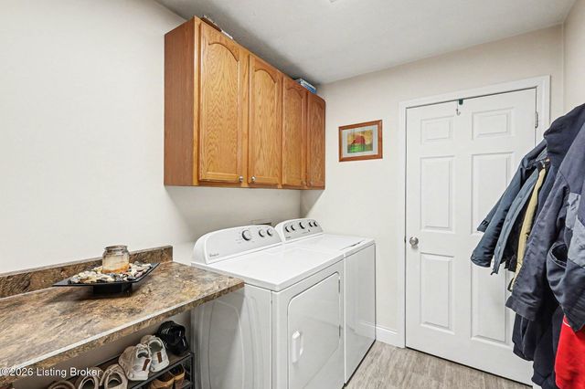 145 Waynes Ln, Milton, KY 40045