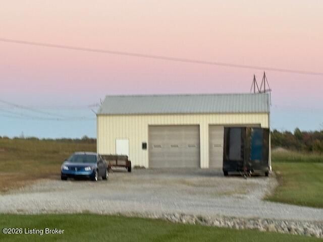 145 Waynes Ln, Milton, KY 40045