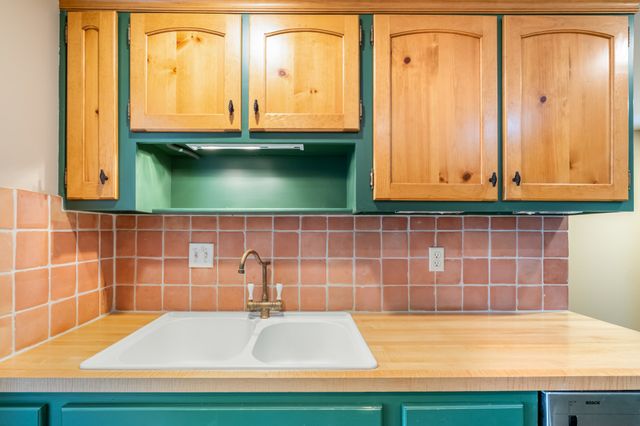 4200 West End Ave Apt 203, Nashville, TN 37205