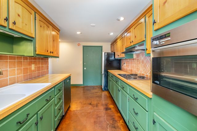 4200 West End Ave Apt 203, Nashville, TN 37205