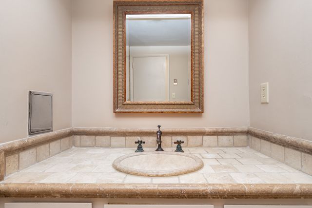 4200 West End Ave Apt 203, Nashville, TN 37205