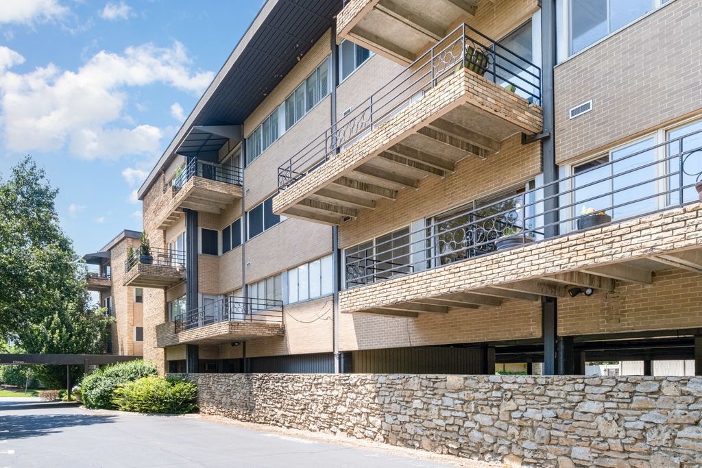 4200 West End Ave Apt 203, Nashville, TN 37205