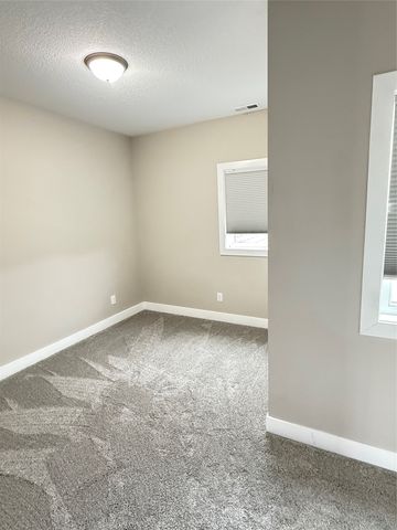 2011 Ammann Drive, Adel, IA 50003