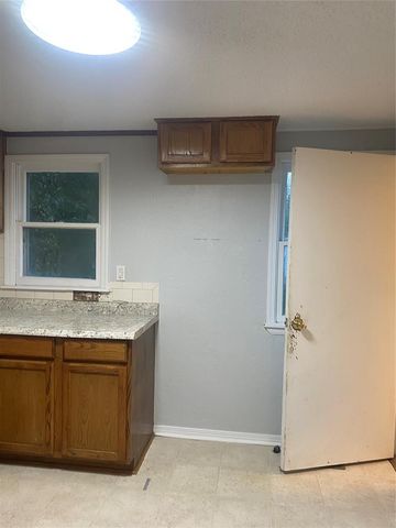 2336 SW 47th Street, Oklahoma City, OK 73119
