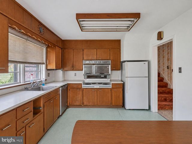 102 MAYER ST, Reading, PA 19606