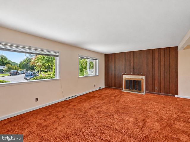 102 MAYER ST, Reading, PA 19606
