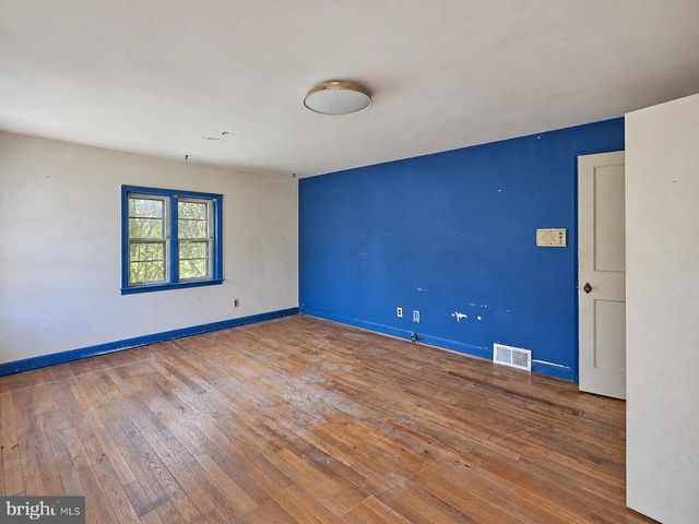 102 MAYER ST, Reading, PA 19606