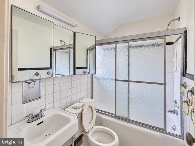102 MAYER ST, Reading, PA 19606