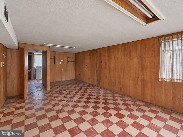 102 MAYER ST, Reading, PA 19606