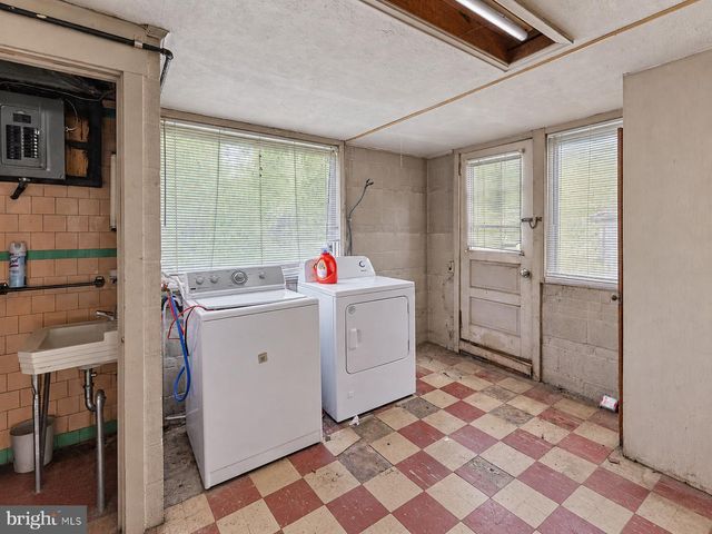 102 MAYER ST, Reading, PA 19606