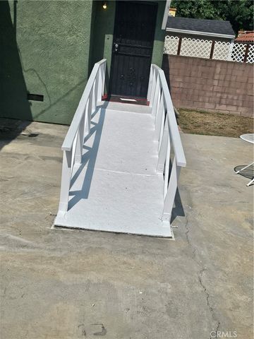 1939 W 79th, Los Angeles, CA 90047