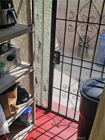 1939 W 79th, Los Angeles, CA 90047