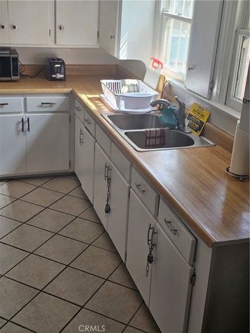 1939 W 79th, Los Angeles, CA 90047