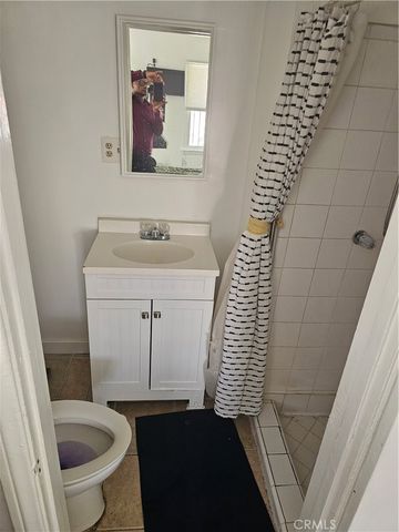 1939 W 79th, Los Angeles, CA 90047