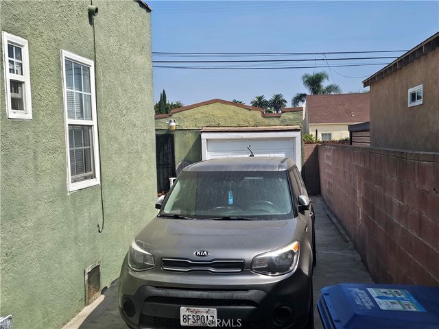 1939 W 79th, Los Angeles, CA 90047