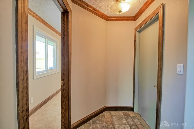 122 Cherry Hill Drive, Beavercreek, OH 45440