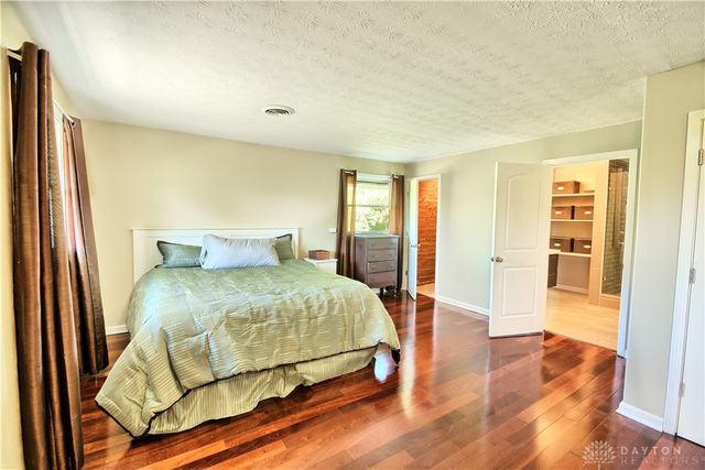 122 Cherry Hill Drive, Beavercreek, OH 45440