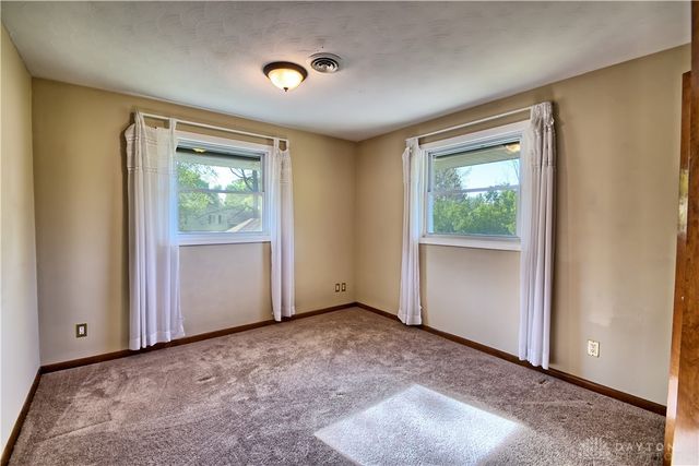 122 Cherry Hill Drive, Beavercreek, OH 45440