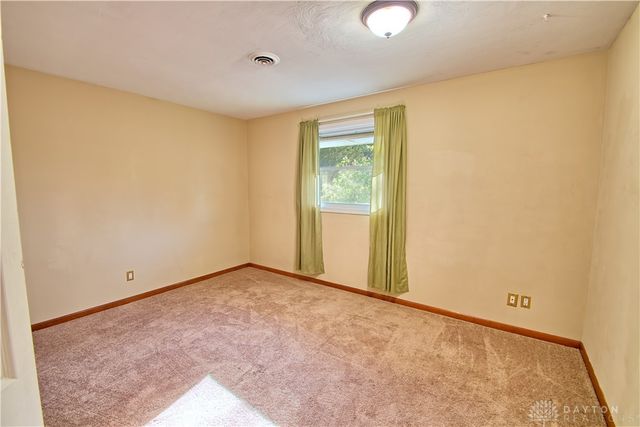 122 Cherry Hill Drive, Beavercreek, OH 45440