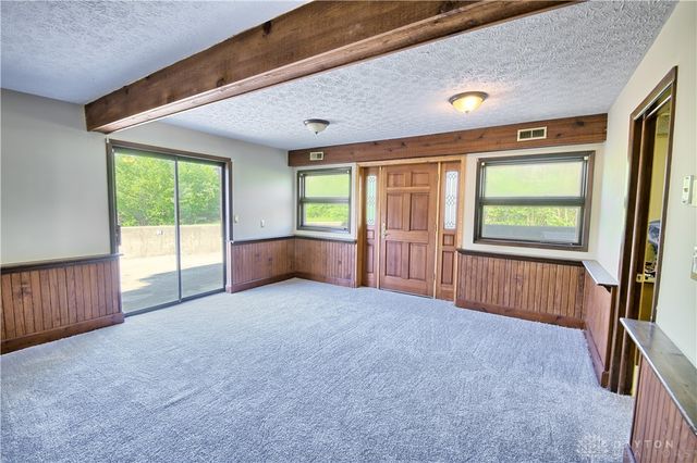 122 Cherry Hill Drive, Beavercreek, OH 45440