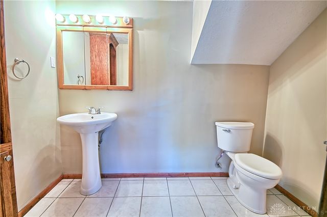 122 Cherry Hill Drive, Beavercreek, OH 45440
