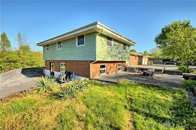 122 Cherry Hill Drive, Beavercreek, OH 45440