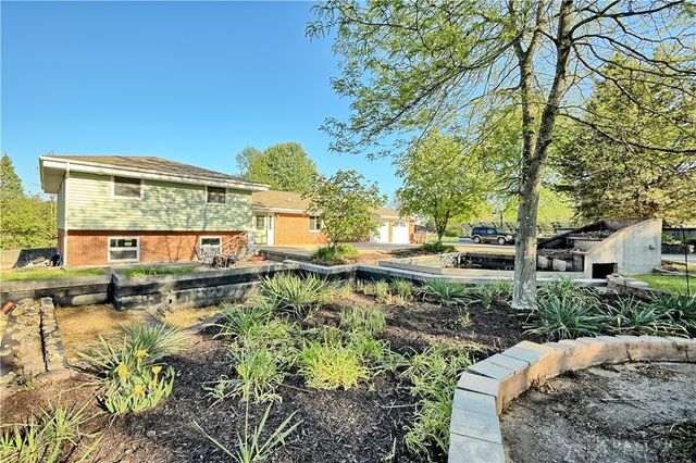 122 Cherry Hill Drive, Beavercreek, OH 45440