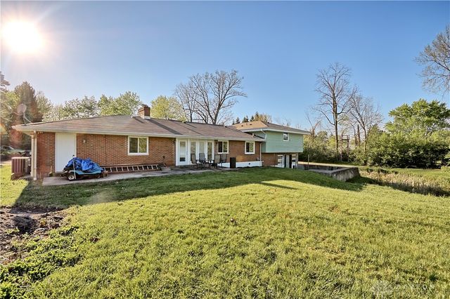 122 Cherry Hill Drive, Beavercreek, OH 45440