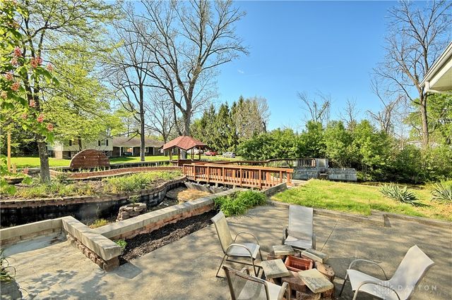 122 Cherry Hill Drive, Beavercreek, OH 45440