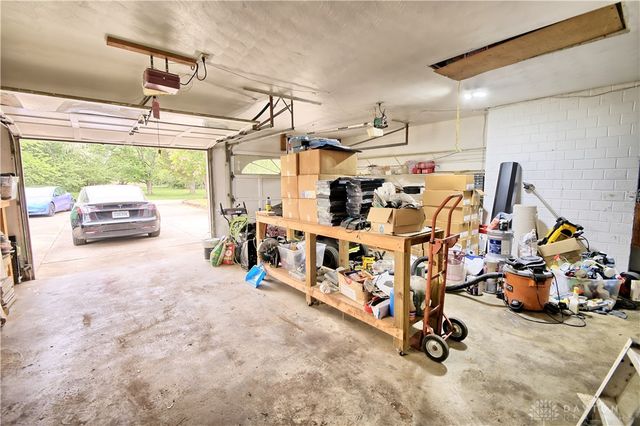122 Cherry Hill Drive, Beavercreek, OH 45440