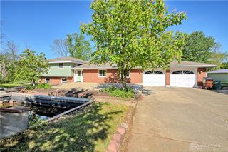 122 Cherry Hill Drive, Beavercreek, OH 45440