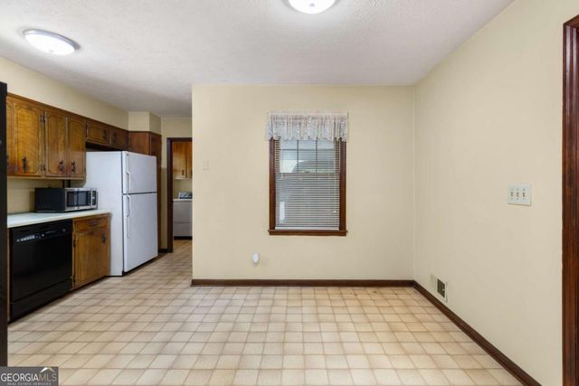 302 Pine Lake Drive, Cumming, GA 30040