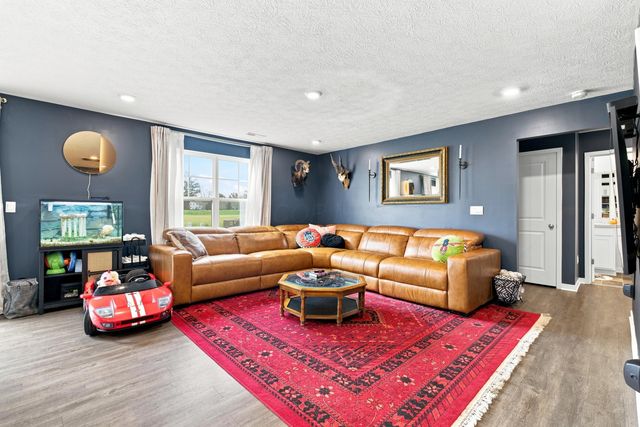 5011 Niesler Road, Canal Winchester, OH 43110